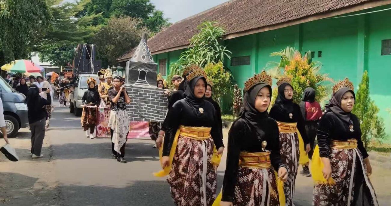Meriah! Kirab Budaya SMA 1 Sedayu 2025